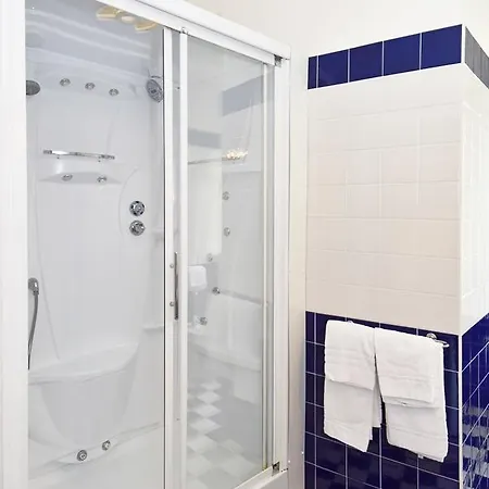 Hotel apartamentowy Olga 2*